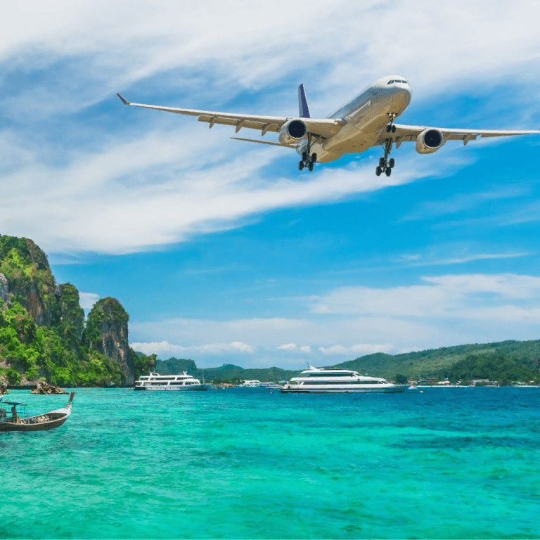 Авиаперелет в тайланд. Самолет над морем. Самолет над океаном. Самолет над островами. Путешествие на самолете.